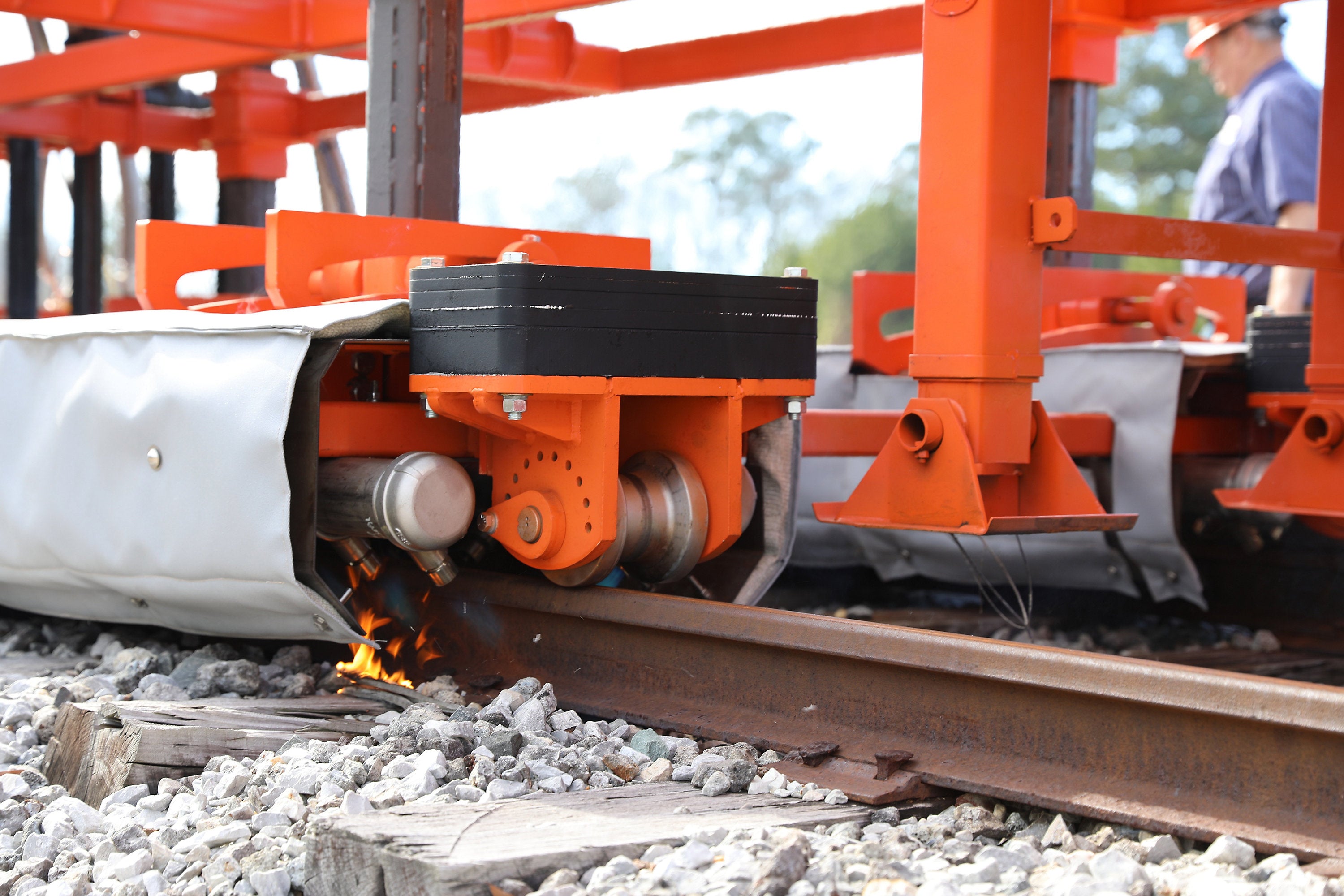 RH446 Rail Heater - 0